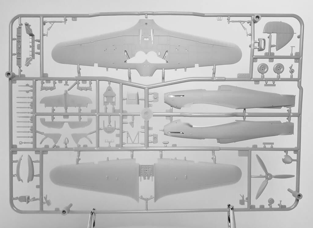 Zdjęcie dodatkowe produktu Hurricane Mk II A/B/C Dieppe Deluxe Set 1:72 Arma Hobby 70054