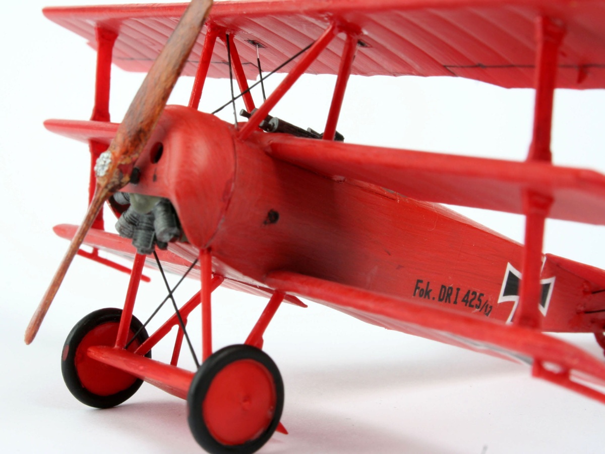 Zdjęcie dodatkowe produktu Fokker Dr. 1 Triplane 1:72 Revell 04116