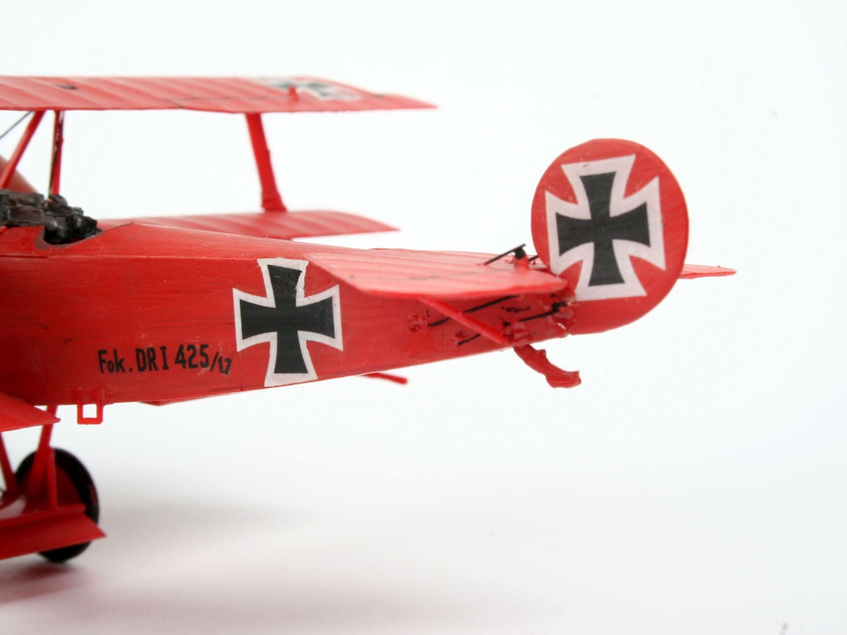 Zdjęcie dodatkowe produktu Fokker Dr. 1 Triplane 1:72 Revell 04116
