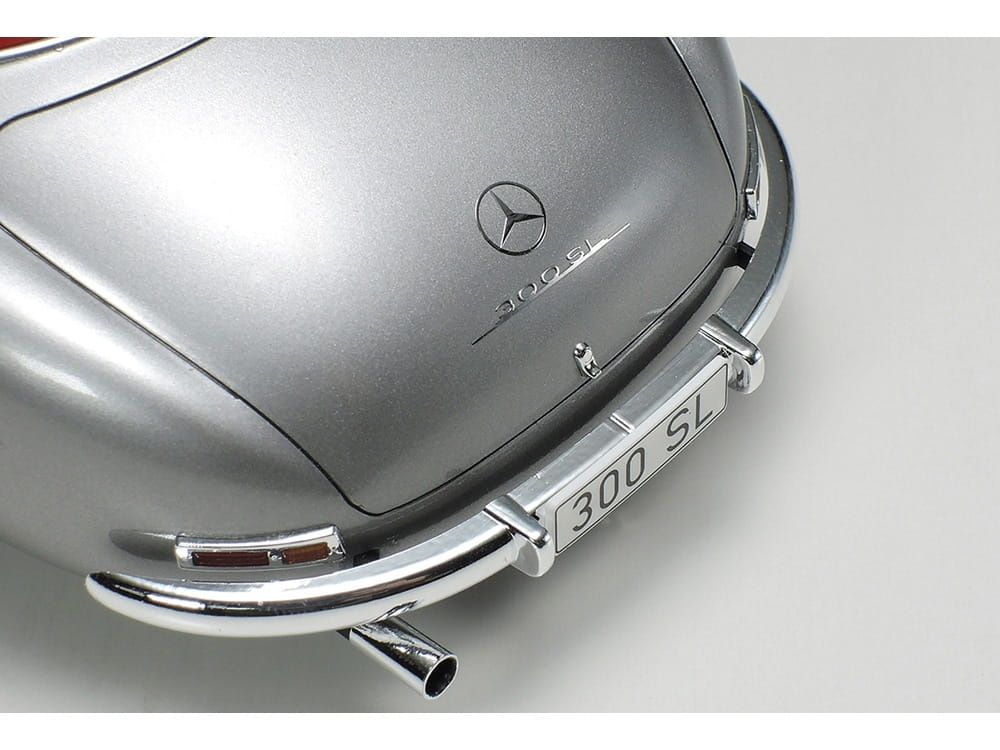 Zdjęcie dodatkowe produktu Mercedes-Benz 300 SL 1:24 Tamiya 24338