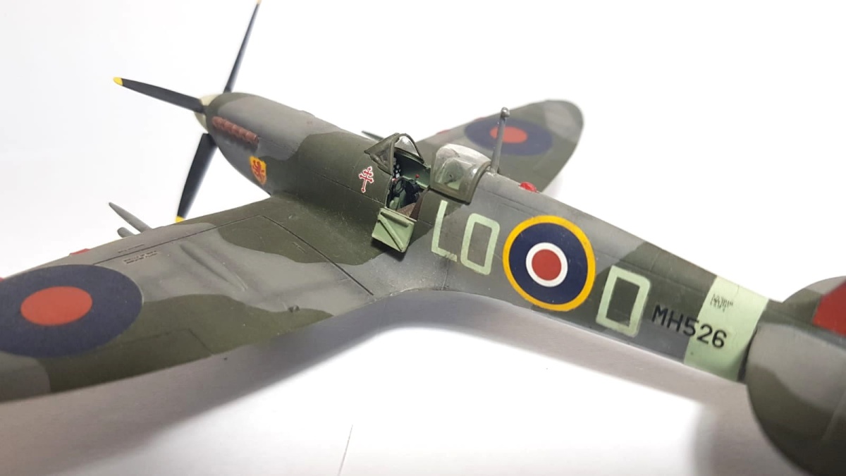 Zdjęcie dodatkowe produktu Spitfire Mk.IX 1:72 Italeri 0094