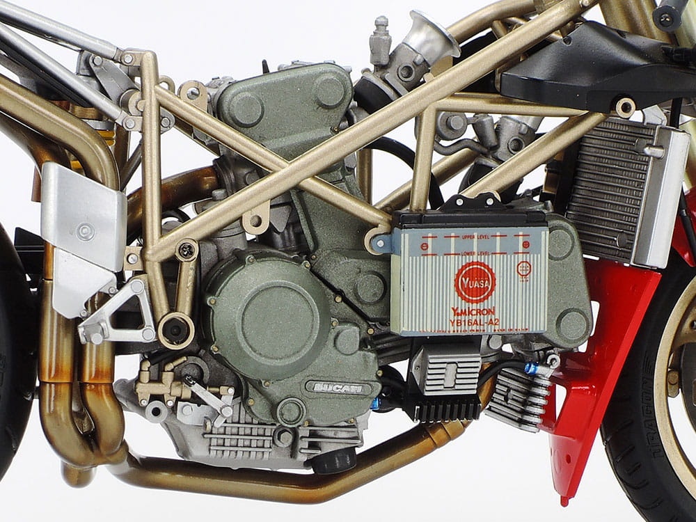 Zdjęcie dodatkowe produktu Ducati 916 1:12 Tamiya 14068