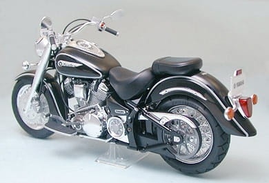 Zdjęcie dodatkowe produktu Yamaha XV1600 (Road Star) 1:12 Tamiya 14080