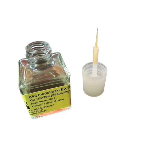 Extra thin glue for plastic with brush Chematic