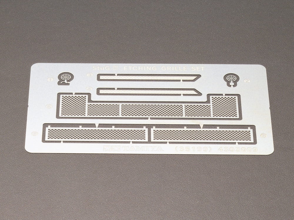 Zdjęcie dodatkowe produktu StuG III Photo-Etched Grille Set 1:35 Tamiya 35199
