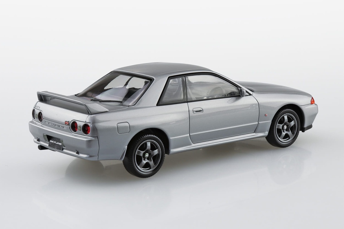 Zdjęcie dodatkowe produktu Nissan Skyline R32 GT-R (Spark Silver) SNAP KIT 1:32 Aoshima 063569