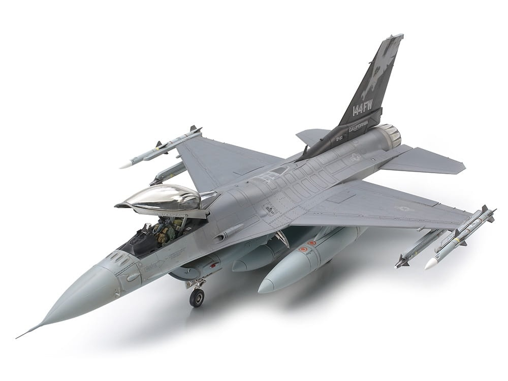 Zdjęcie główne produktu F-16C (Block 25/32) Fighting Falcon ANG 1:48 Tamiya 61101