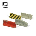 Zdjęcie główne produktu Damaged Concrete Barriers 1:35 Vallejo SC215