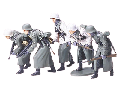 German Assault Infantry w/Winter Gear 1:35 Tamiya 35256