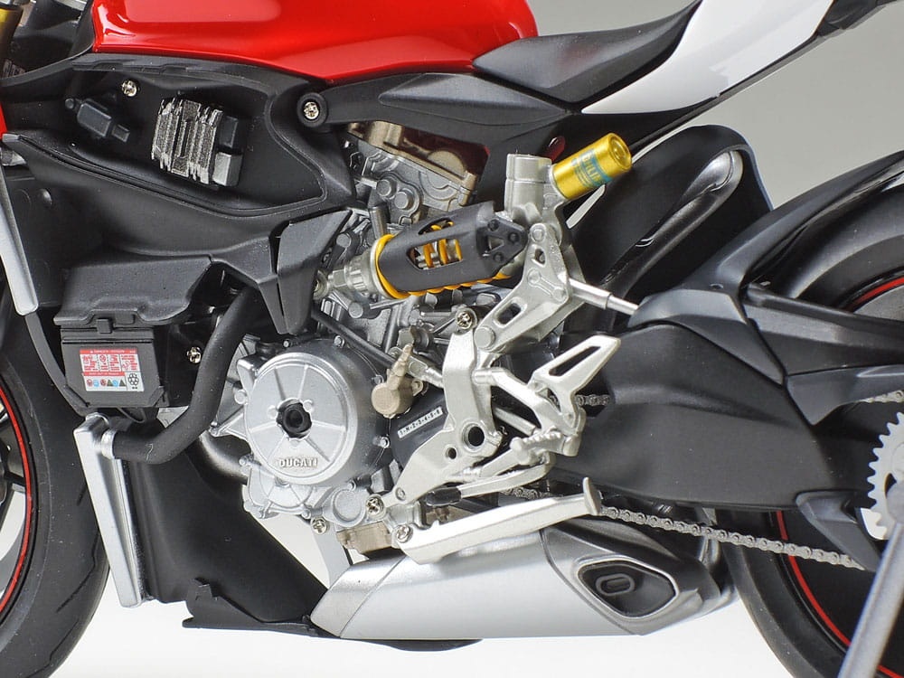 Zdjęcie dodatkowe produktu Ducati 1199 Panigale S Tricolore 1:12 Tamiya 14132