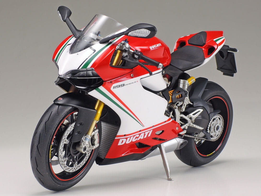 Zdjęcie dodatkowe produktu Ducati 1199 Panigale S Tricolore 1:12 Tamiya 14132
