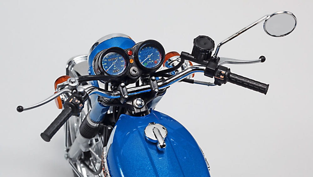 Zdjęcie dodatkowe produktu Suzuki GT380B (1972) 1:12 Hasegawa BK5