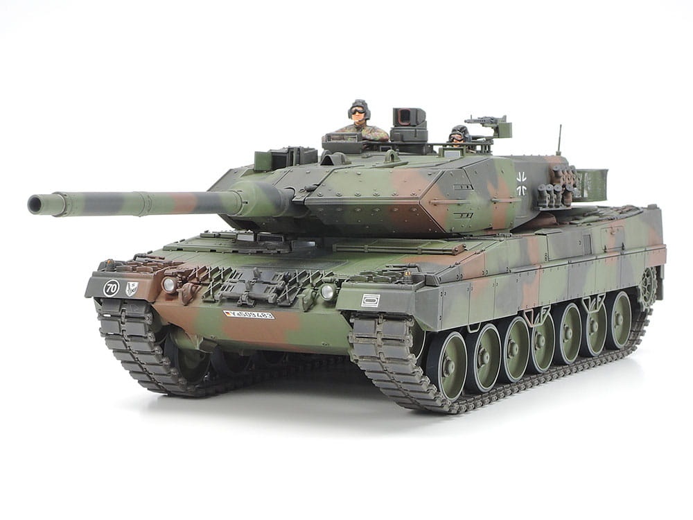 Zdjęcie główne produktu Leopard 2 A6 Main Battle Tank 1:35 Tamiya 35271