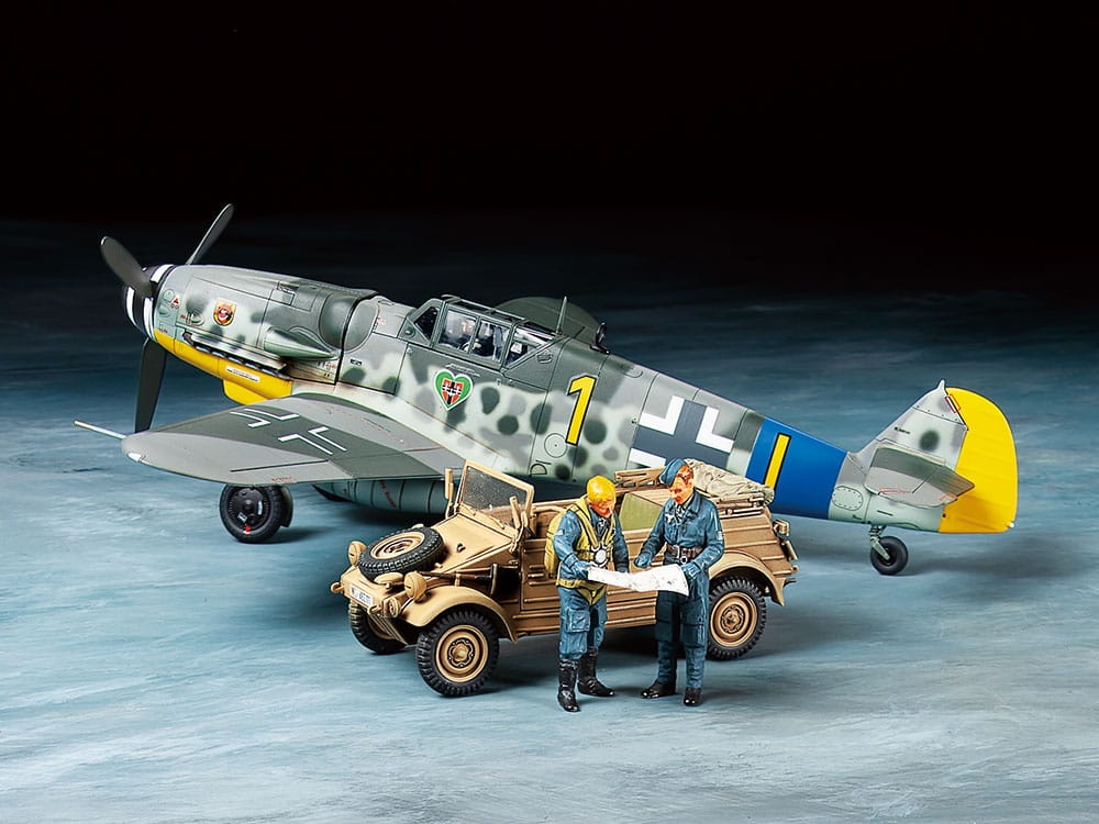 Zdjęcie dodatkowe produktu Messerschmitt Bf109 G-6 & Kubelwagen Type 82 Set 1:48 Tamiya 25204
