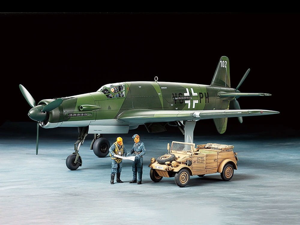 Zdjęcie dodatkowe produktu Dornier Do335A Pfeil & Kubelwagen Type 82 Set 1:48 Tamiya 25206