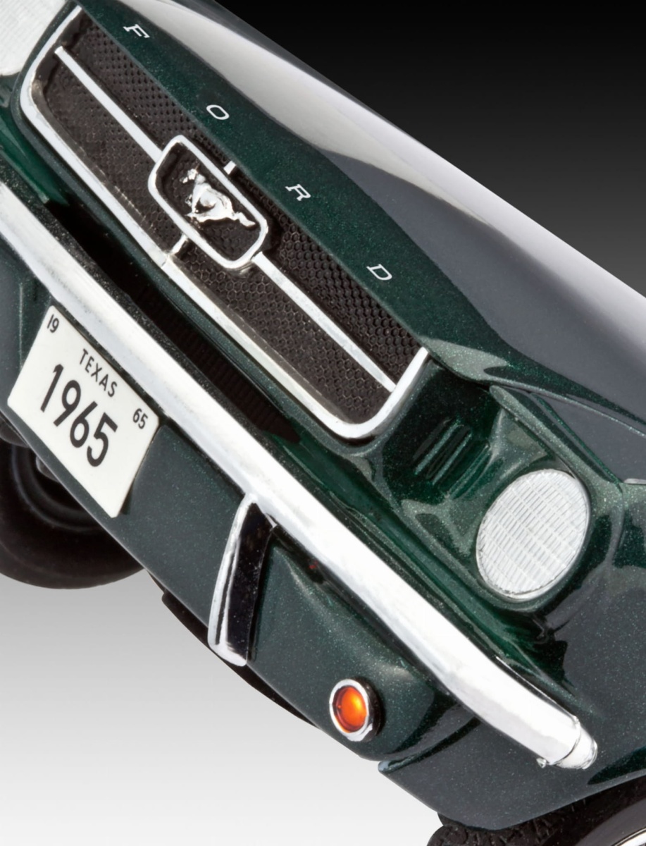 Zdjęcie dodatkowe produktu Ford Mustang 2+2 Fastback 1965 1:24 Revell 07065