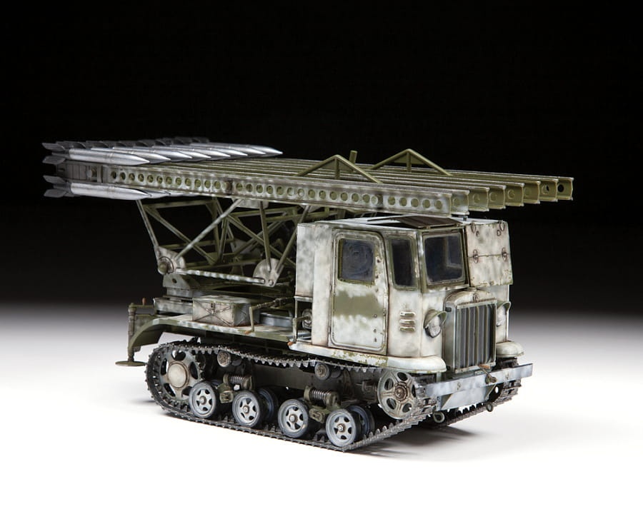 Zdjęcie dodatkowe produktu STZ-5 tractor with BM-13 KATYUSHA 1:35 Zvezda 3700