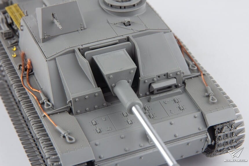 Zdjęcie dodatkowe produktu StuG III Ausf.G (with Winterketten) (early) 1:35 Takom 8010