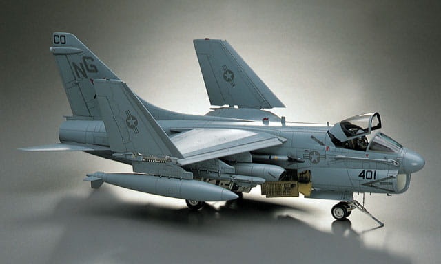 Zdjęcie dodatkowe produktu A-7D/E Corsair II 1:48 Hasegawa PT47