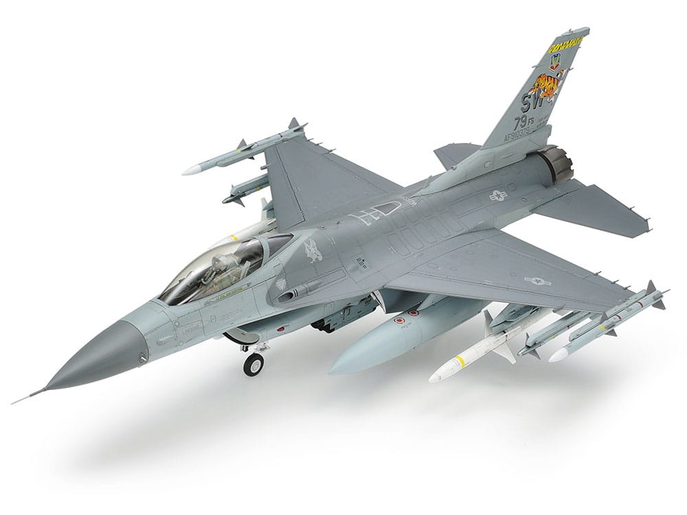 Zdjęcie główne produktu F-16CJ Fighting Falcon 1:32 Tamiya 60315