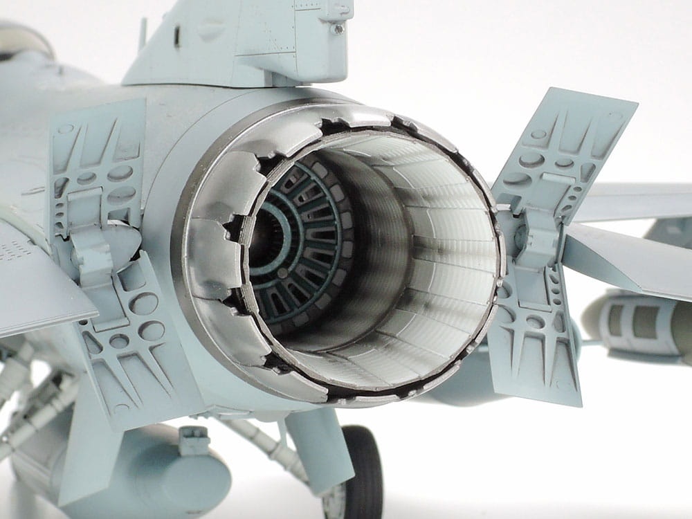 Zdjęcie dodatkowe produktu F-16CJ Fighting Falcon 1:32 Tamiya 60315