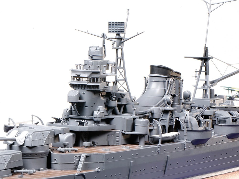Zdjęcie dodatkowe produktu Japanese Aircraft Carrying Cruiser Mogami 1:350 Tamiya 78021