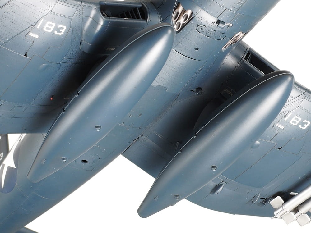 Zdjęcie dodatkowe produktu Vought F4U-1D Corsair 1:32 Tamiya 60327