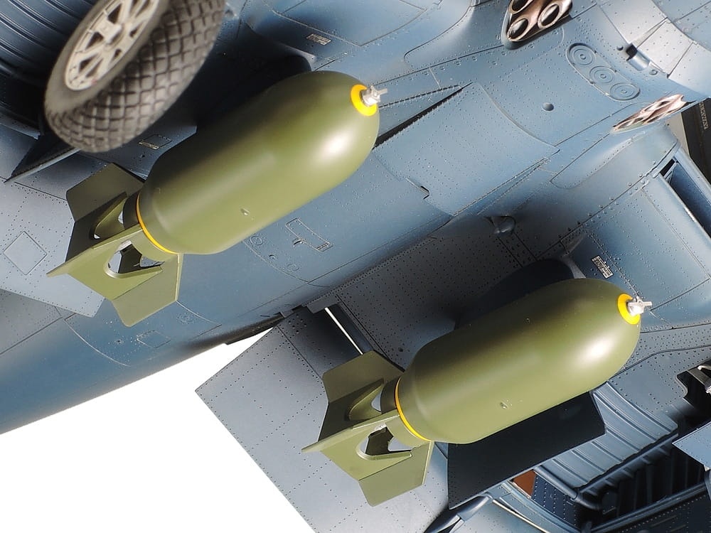 Zdjęcie dodatkowe produktu Vought F4U-1D Corsair 1:32 Tamiya 60327