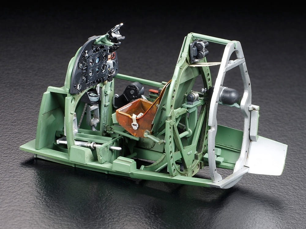 Zdjęcie dodatkowe produktu Supermarine Spitfire Mk.VIII 1:32 Tamiya 60320