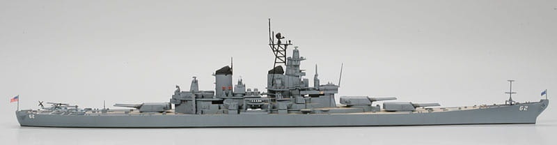 Zdjęcie dodatkowe produktu US Battleship BB-62 New Jersey 1:700 Tamiya 31614
