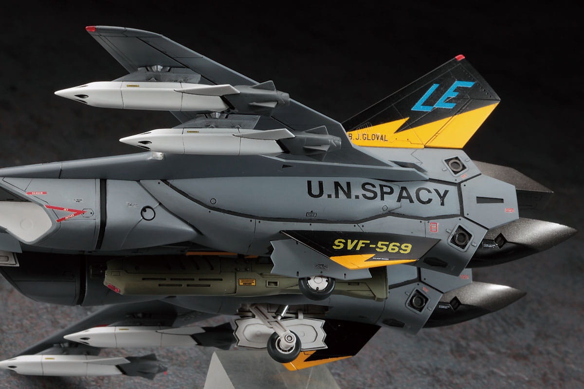 Zdjęcie dodatkowe produktu VF-19A SVF-569 Lightnings Macross Plus 1:72 Hasegawa 65799