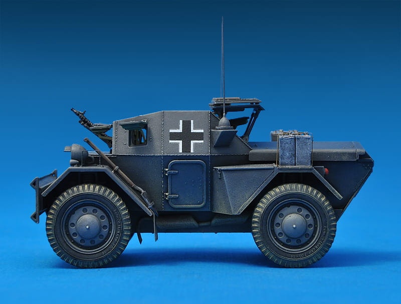 Zdjęcie dodatkowe produktu Dingo Mk.ii Scout Car W/crew Pz.kmpf. Mk.i 202(e) 1:35 MiniArt 35074
