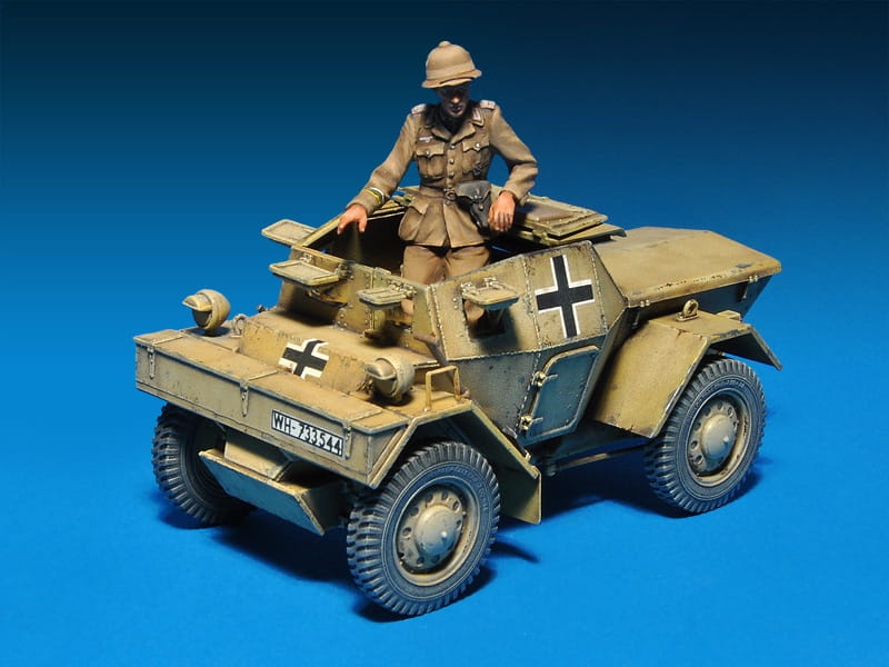 Zdjęcie dodatkowe produktu Leichter Pz.kpfw. 202(e) W/crew Dingo Mk.i 1:35 MiniArt 35082
