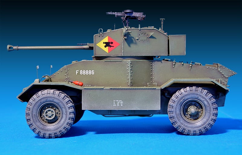 Zdjęcie dodatkowe produktu AEC Mk.III Armoured Car 1:35 MiniArt 35159