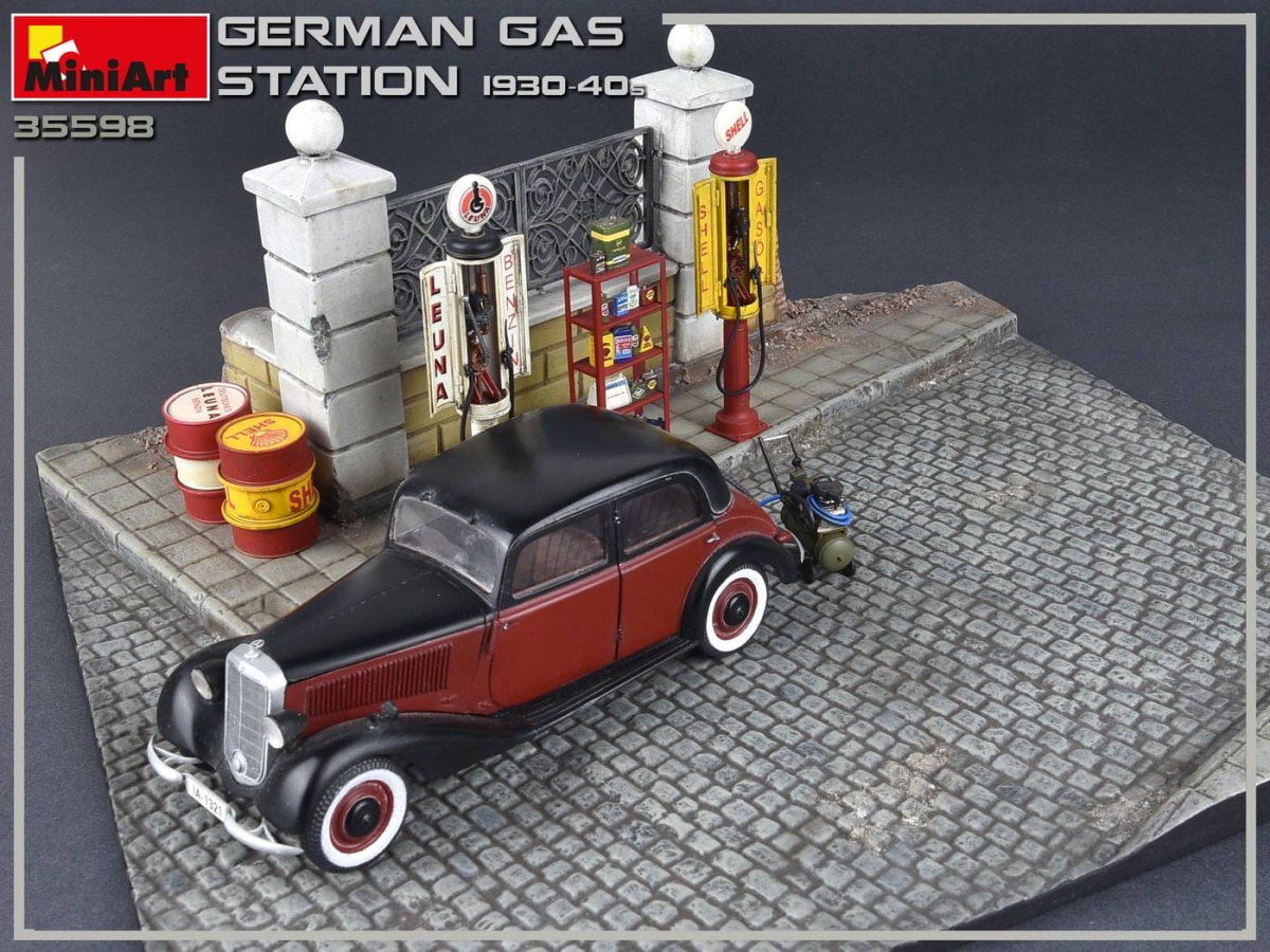 Zdjęcie dodatkowe produktu German Gas Station 1930-40s 1:35 MiniArt 35598