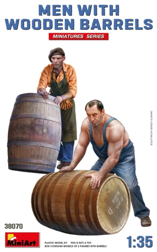 Men With Wooden Barrels 1:35 MiniArt 38070