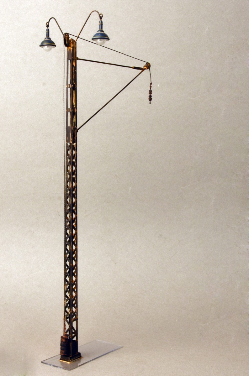 Zdjęcie dodatkowe produktu Railroad Power Poles and Lamps 1:35 MiniArt 35570