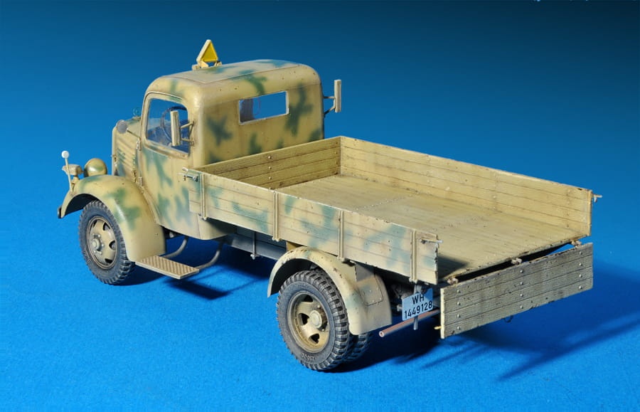 Zdjęcie dodatkowe produktu Mercedes-Benz (MB) L1500A 4X4 Cargo Truck 1:35 MiniArt 35150