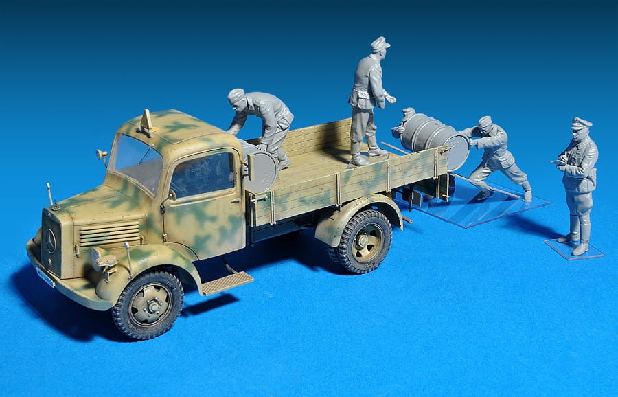 Zdjęcie dodatkowe produktu Mercedes-Benz (MB) L1500A 4X4 Cargo Truck 1:35 MiniArt 35150