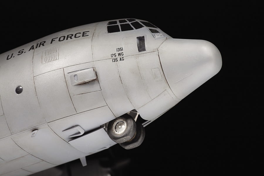 Zdjęcie dodatkowe produktu C-130J Amerykański wojskowy samolot transportowy 1:72 Zvezda 7325