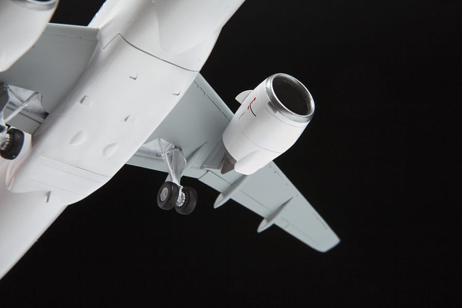 Zdjęcie dodatkowe produktu Airbus A-321neo 1:144 Zvezda 7043