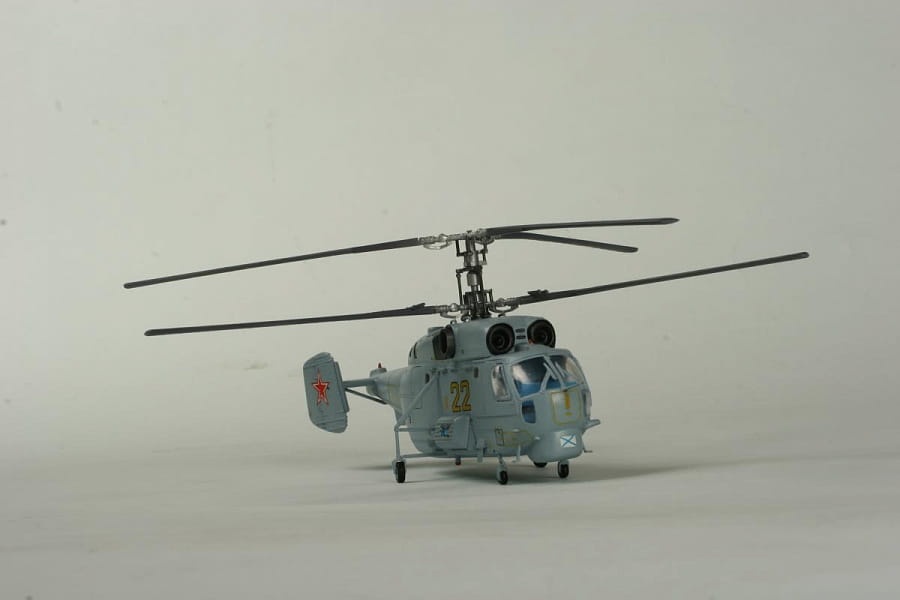 Zdjęcie dodatkowe produktu Ka-27 Helix A Submarine Hunter Helicopter 1:72 Zvezda 7214