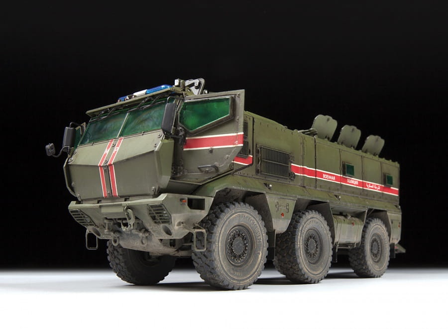Zdjęcie dodatkowe produktu Typhoon-K rosyjski pojazd opancerzony 1:35 Zvezda 3701