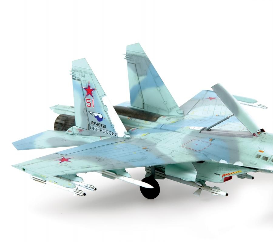 Zdjęcie dodatkowe produktu Su-27SM Flanker B Mod 1 myśliwiec przewagi powietrznej 1:72 Zvezda 7295