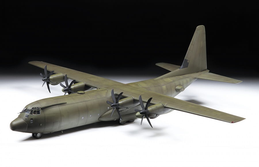 Zdjęcie dodatkowe produktu C-130J-30 amerykański samolot transportowy 1:72 Zvezda 7324