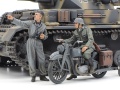 Zdjęcie dodatkowe produktu Panzerkampfwagen IV Ausf G. Early and Motorcycle Eastern Front 1:35 Tamiya 25209