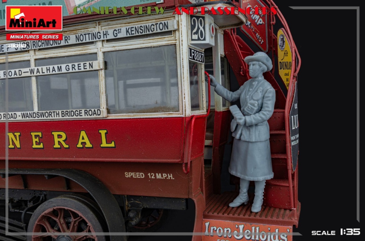 Zdjęcie dodatkowe produktu Omnibus Crew and Passengers 1:35 MiniArt 38092