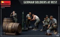 Zdjęcie dodatkowe produktu German Soldiers at Rest. Special Edition 1:35 MiniArt 35378