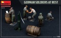 Zdjęcie dodatkowe produktu German Soldiers at Rest. Special Edition 1:35 MiniArt 35378