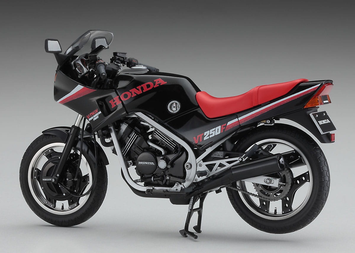 Zdjęcie dodatkowe produktu Honda VT250F (MC08) (1984) Black Color 1:12 Hasegawa 21755